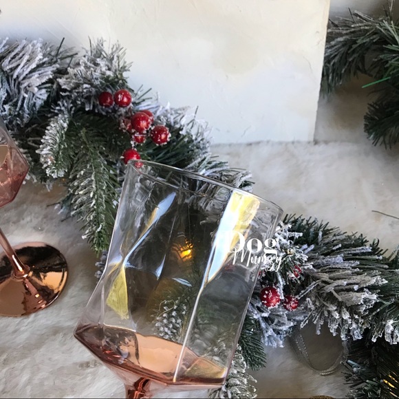 Luxe Habitat Rose Gold Jewel Shaped Wine Glass Box Set - Picture 5 of 7